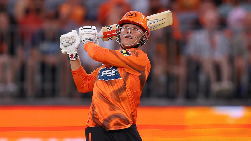 Cooper Connolly Shines as Scorchers Start Strong