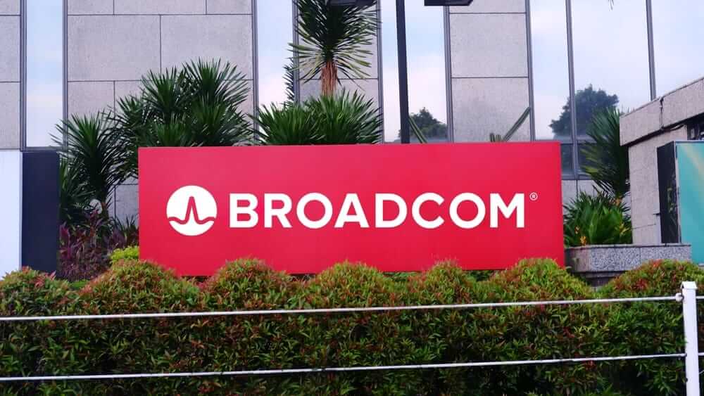 Custom AI Chips: Broadcom Edges Closer to Major Microsoft Partnership