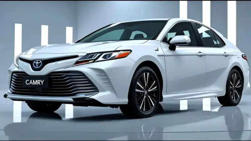 2025 Toyota Camry Offers Style, Safety and Hybrid Power