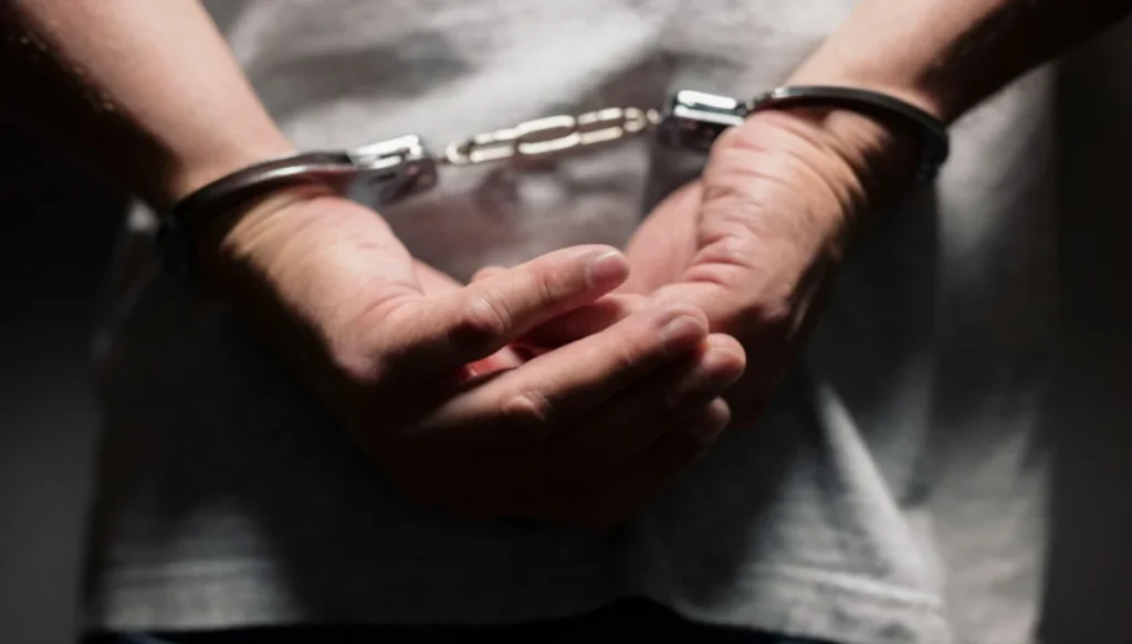 Bangla News: সামান্য জমি বিবাদে দাদাকে কুপিয়ে খুন করল ভাই, এই ভয়াবয় ঘটনার সাক্ষী থাকলো মুর্শিদাবাদ