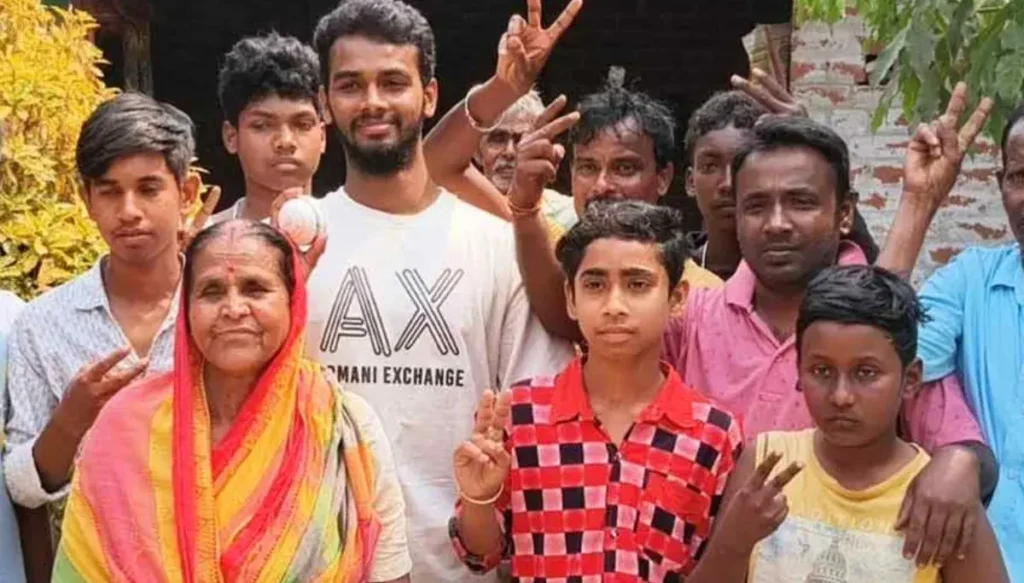 Cricket news, Purba Bardhaman: কৃষকের ছেলে জায়গা পেল IPL-এ,